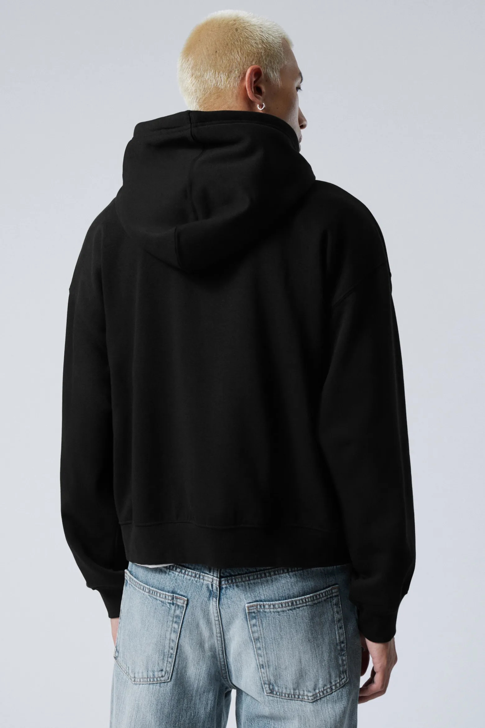 KASTIGER, MITTELSCHWERER HOODIE MIT REISSVERSCHLUSS|Weekday Fashion
