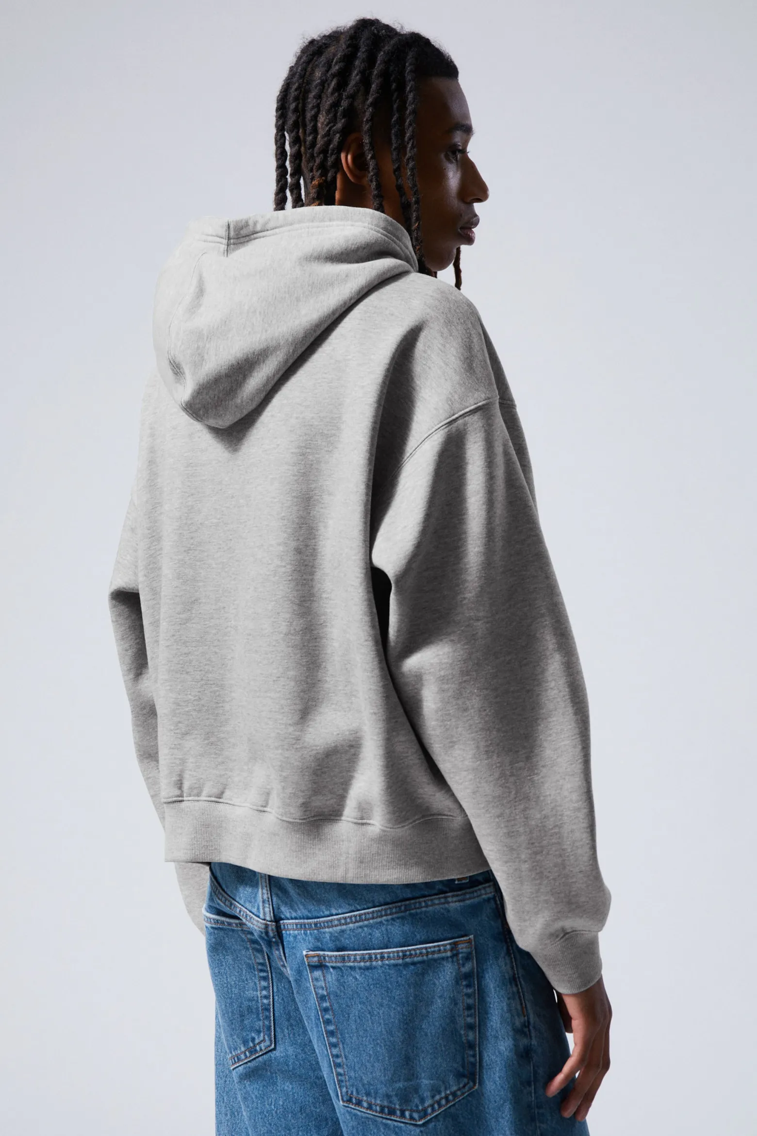 KASTIGER, MITTELSCHWERER HOODIE MIT REISSVERSCHLUSS|Weekday Hot