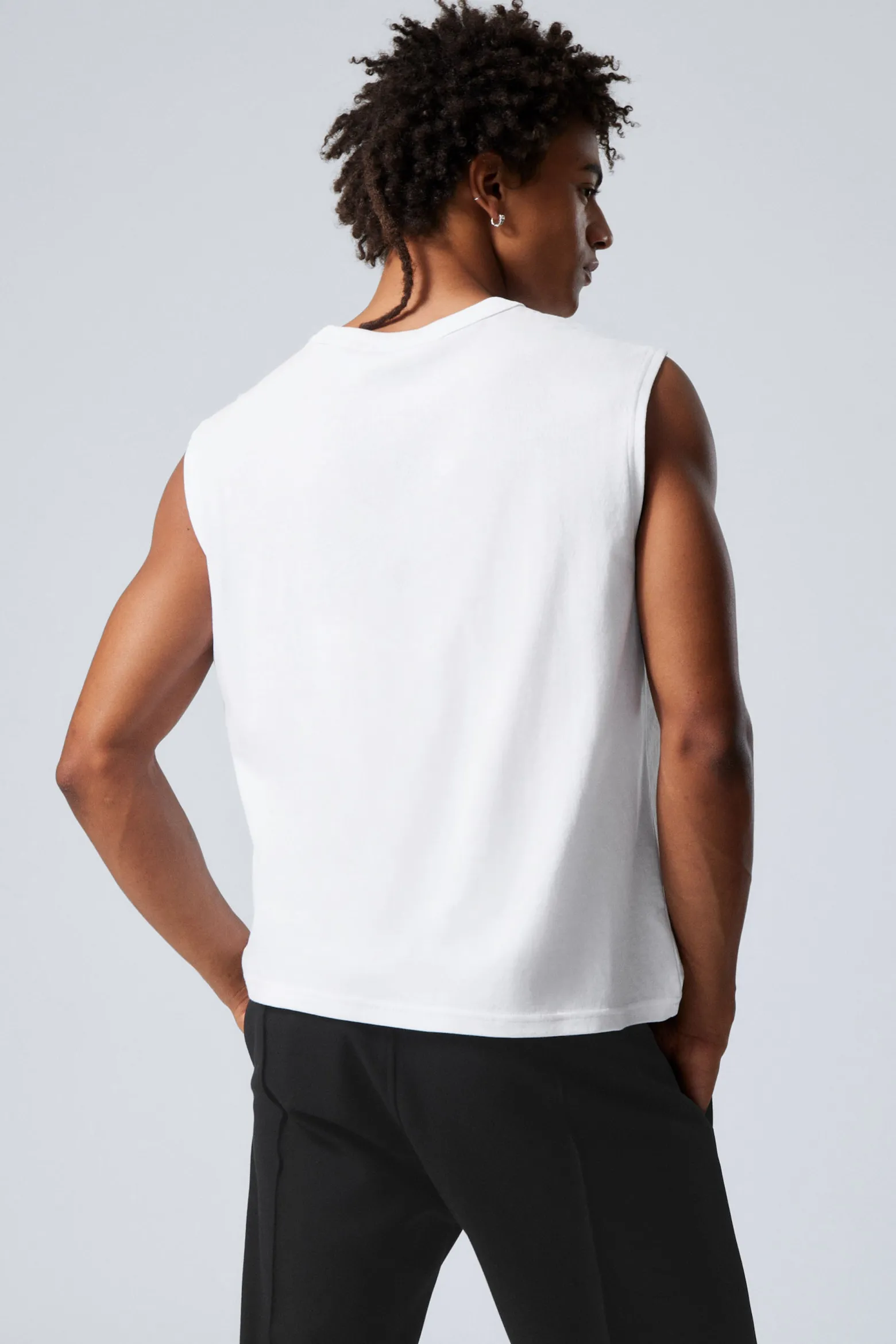 KASTIGES TANKTOP IN WASHED-OPTIK|Weekday Cheap