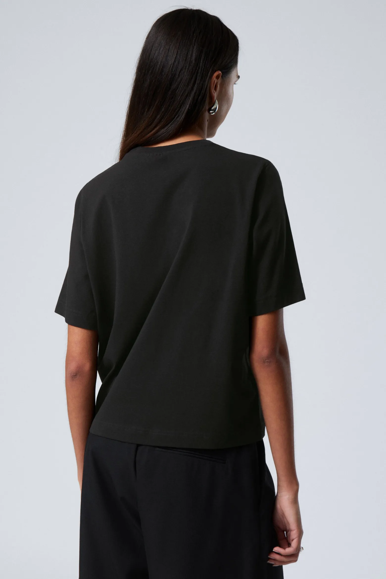 KASTIGES T-SHIRT PERFECT|Weekday Shop