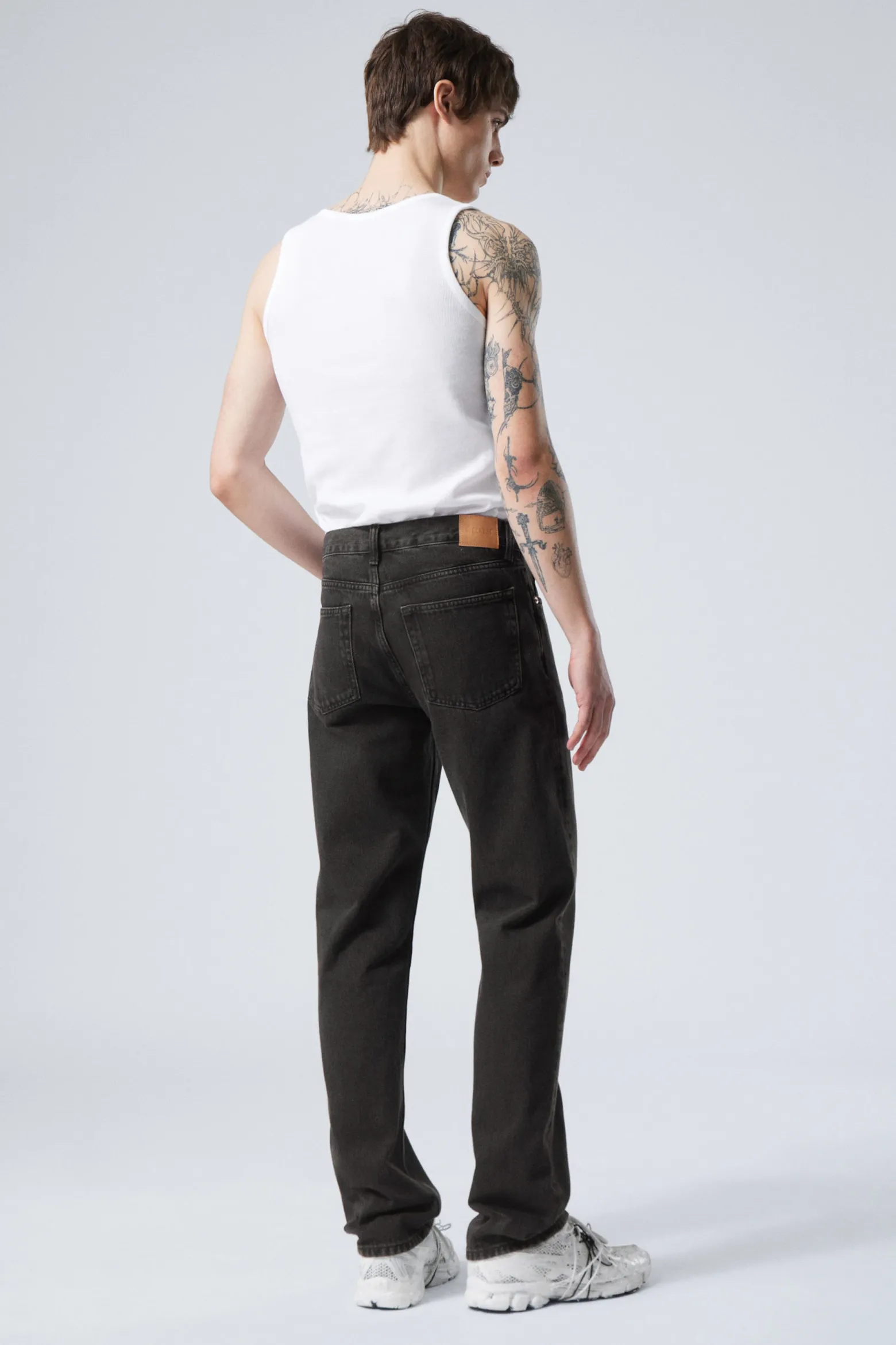 KLEAN REGULAR STRAIGHT LEG JEANS|Weekday Cheap