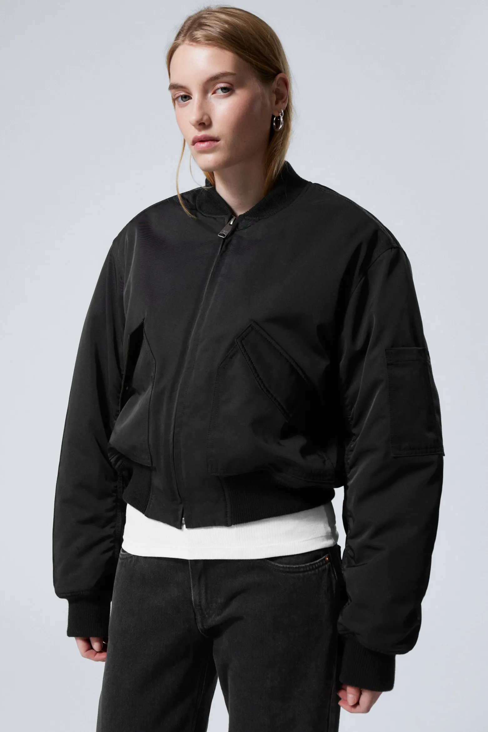 KURZ GESCHNITTENE BOMBERJACKE|Weekday Best Sale