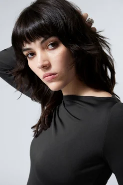 LANGARMSHIRT MIT U-BOOT-AUSSCHNITT ANNIE|Weekday Outlet
