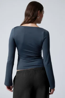 LANGARMSHIRT MIT U-BOOT-AUSSCHNITT ANNIE|Weekday Flash Sale