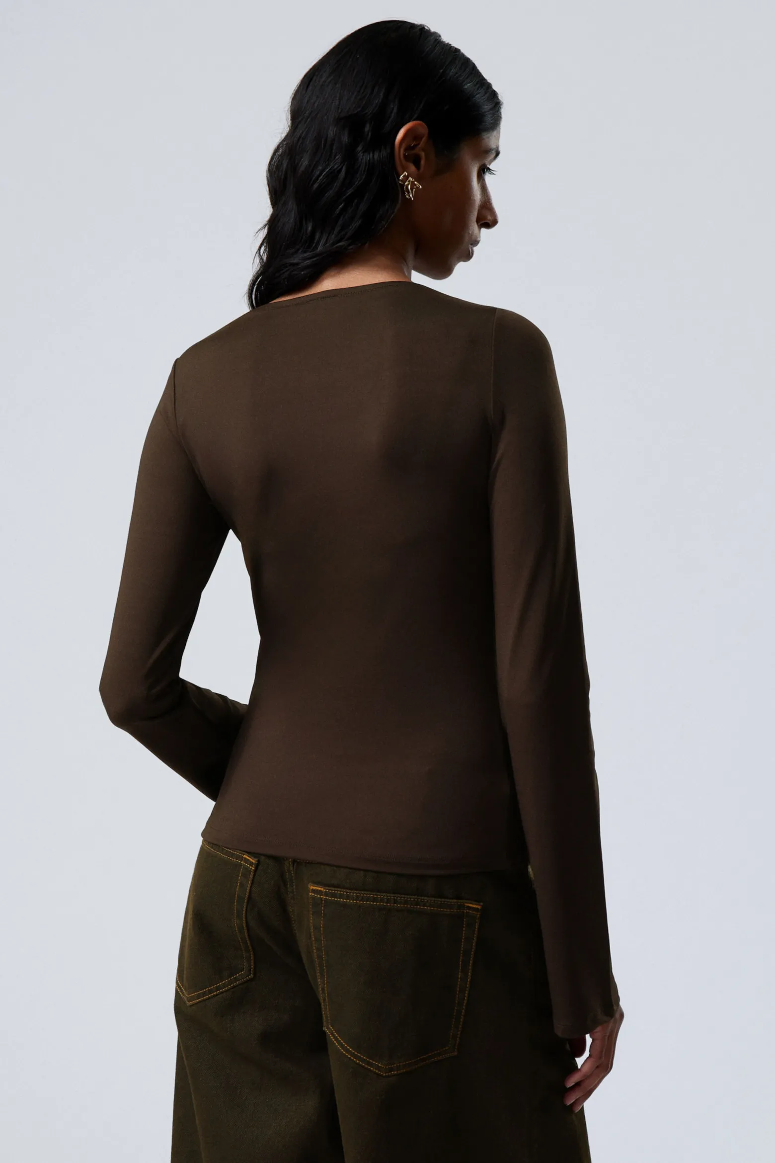 LANGARMSHIRT MIT U-BOOT-AUSSCHNITT ANNIE|Weekday Shop