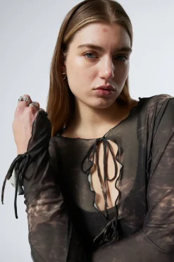 LANGÄRMELIGES MESH-TOP MIT BINDEVERSCHLUSS|Weekday Cheap