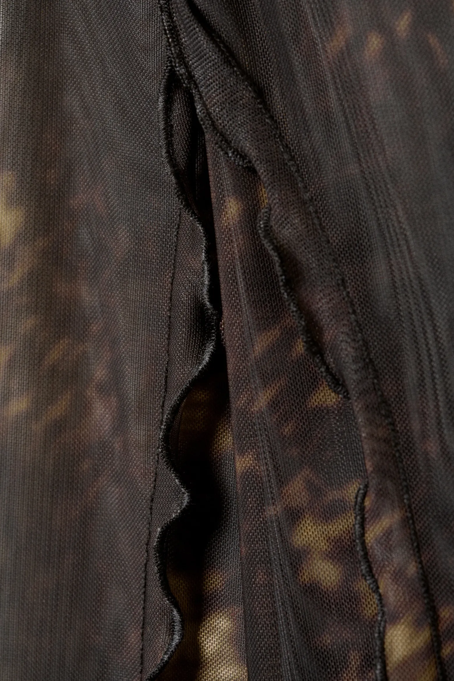 LANGÄRMELIGES MESH-TOP MIT BINDEVERSCHLUSS|Weekday Cheap