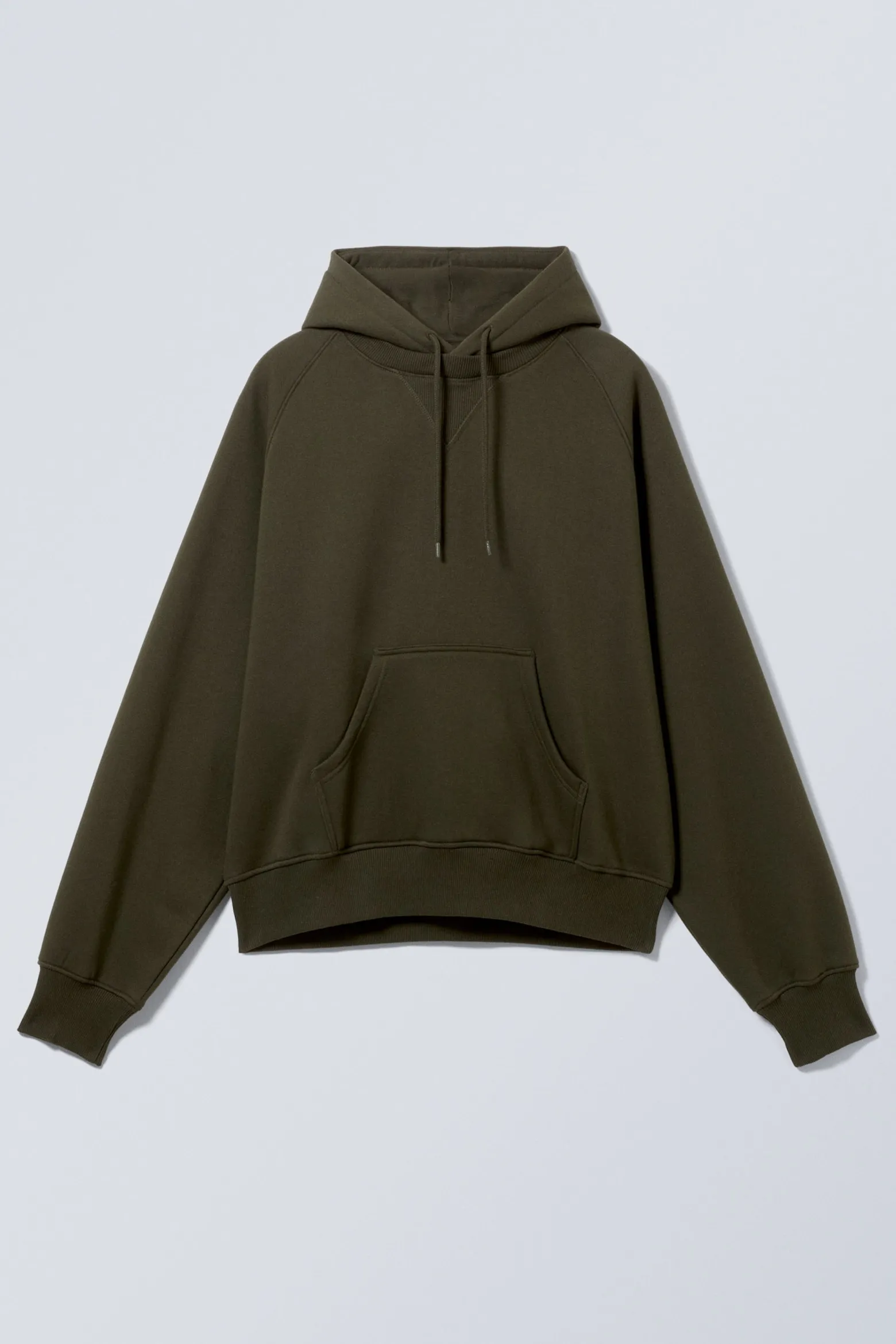 LOCKER GESCHNITTENER RAGLAN-HOODIE|Weekday Fashion