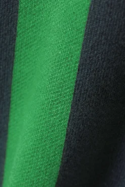 LOCKER GESCHNITTENER STRICKPULLI IM TRIKOTSTIL|Weekday Shop