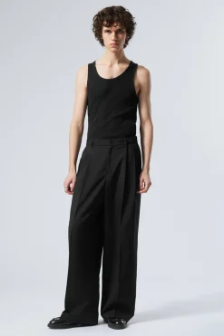 LOCKERE ANZUGHOSE MIT NIEDRIGER TAILLE|Weekday Hot