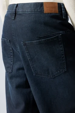 LOCKERE, WEITE JEANS MIT NORMALER TAILLE|Weekday New