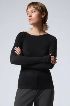 LONGSLEEVE MIT U-BOOT-AUSSCHNITT|Weekday Store