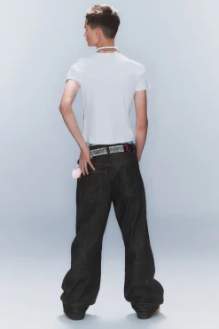 LOOSER – WEITE JEANS MIT NORMALER TAILLE|Weekday Store