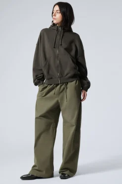 LÄSSIGER HEAVYWEIGHT-HOODIE MIT REISSVERSCHLUSS|Weekday Hot