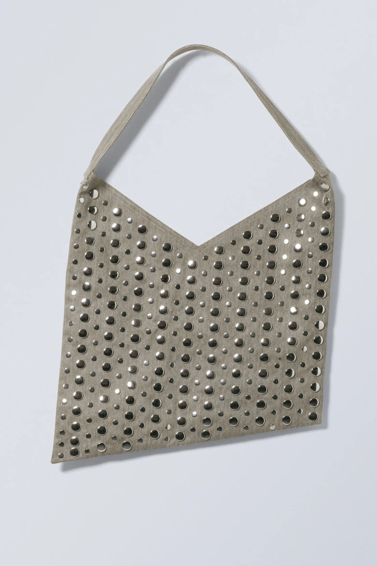 NIETENBESETZTE SCHULTERTASCHE|Weekday Store