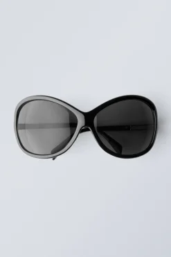 OVERSIZED SONNENBRILLE|Weekday Outlet