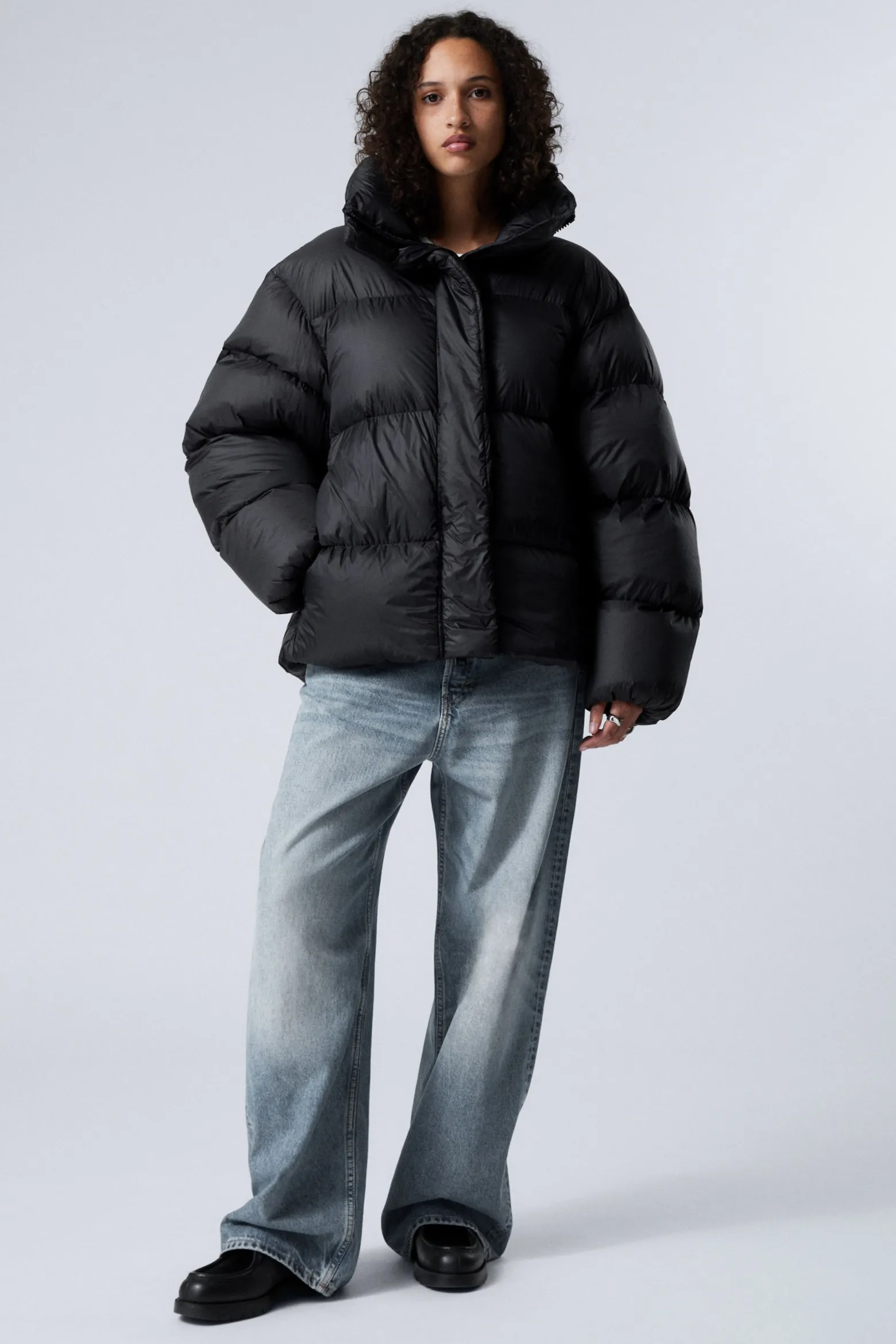 OVERSIZED-PUFFERJACKE AUS RECYCELTEN DAUNEN|Weekday Clearance