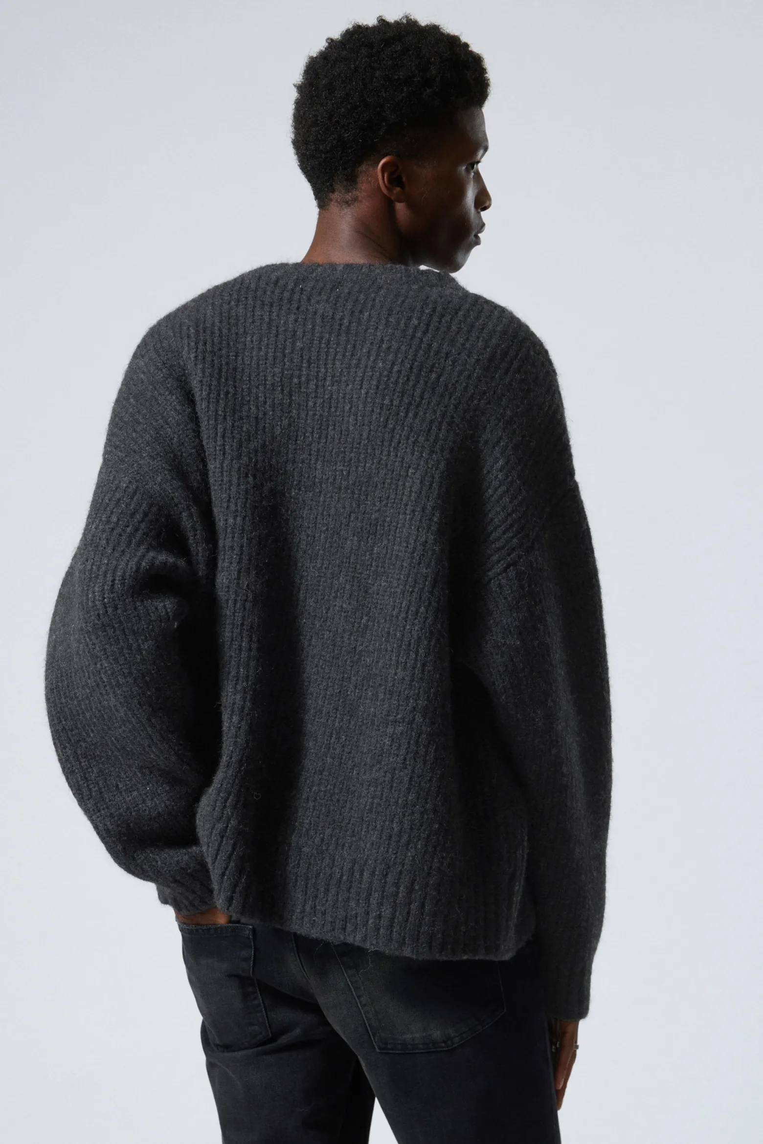 OVERSIZE-STRICKPULLOVER AUS WOLLMISCHUNG|Weekday Hot