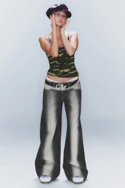 POSER – WEITE JEANS MIT NORMALER TAILLE|Weekday New