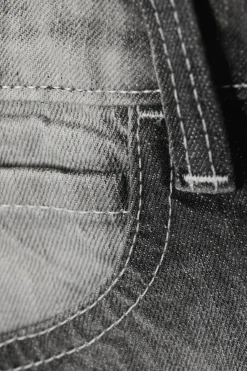 POSER – WEITE JEANS MIT NORMALER TAILLE|Weekday New