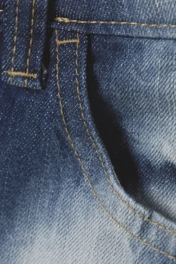 POSER – WEITE JEANS MIT NORMALER TAILLE|Weekday Online