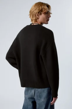 PULLOVER AUS SCHWEREM STRICK MIT PATCH-PRINT|Weekday New