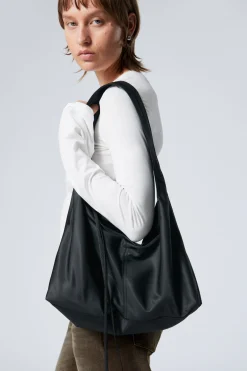 RECHTECKIGE UMHÄNGETASCHE|Weekday Cheap