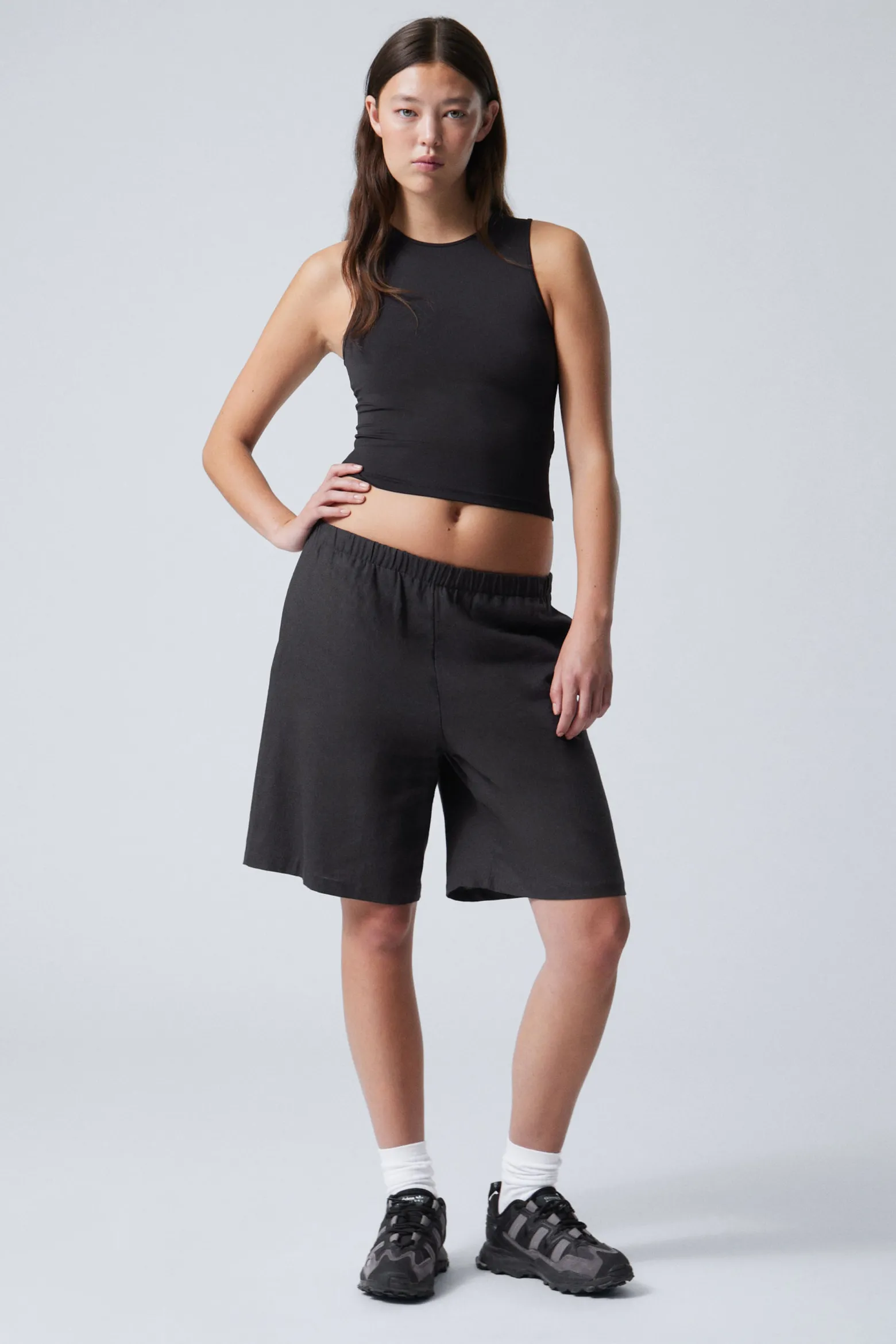 RELAXTE SHORTS AUS LEINENMISCHUNG|Weekday Fashion