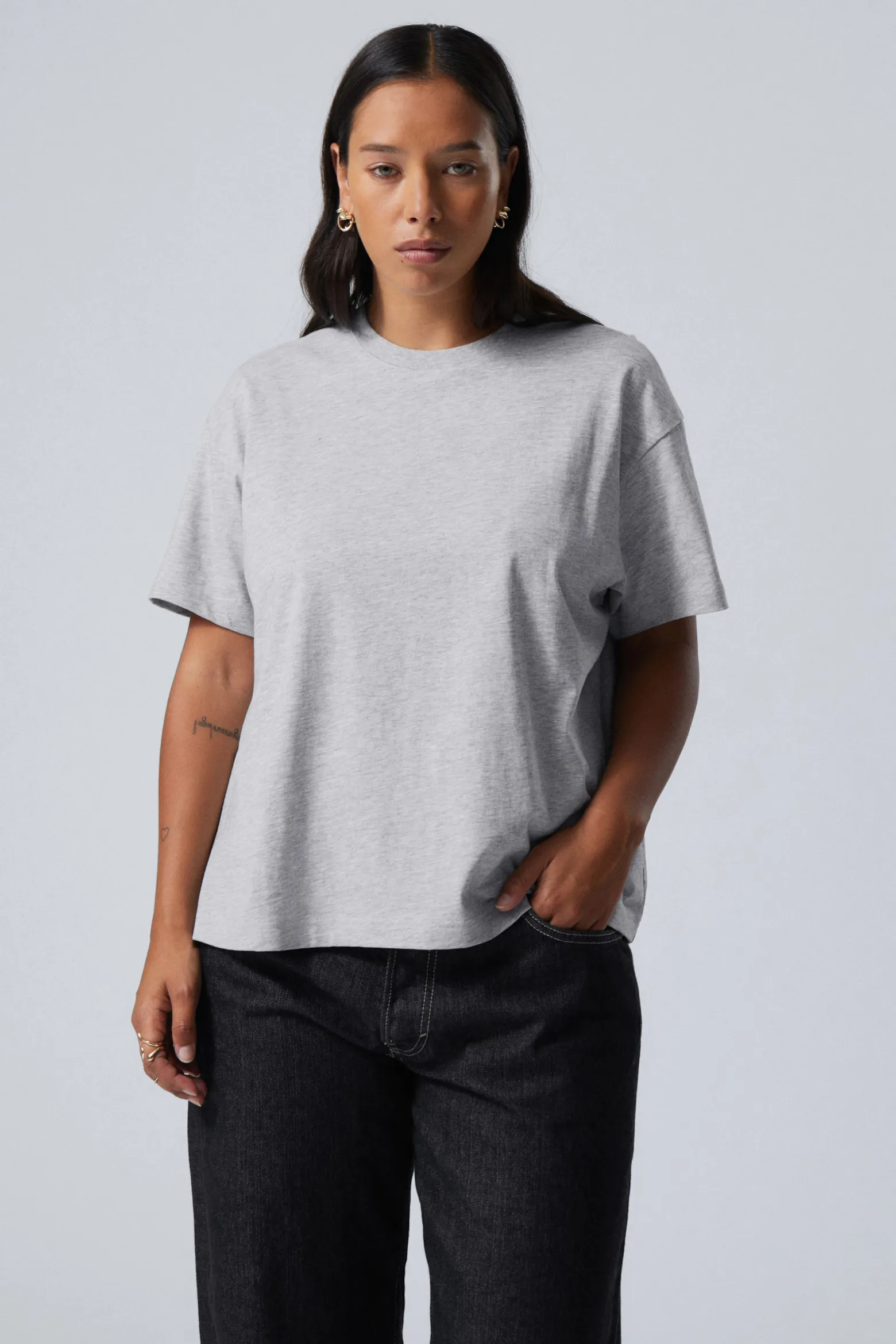 RELAXTES BOXY-T-SHIRT AUS BAUMWOLLE|Weekday Cheap