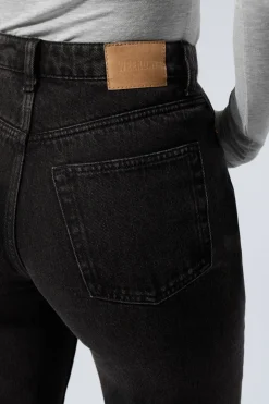 RESOLUTE CURVE HIGH WAISTED REGULAR STRAIGHT JEANS|Weekday New