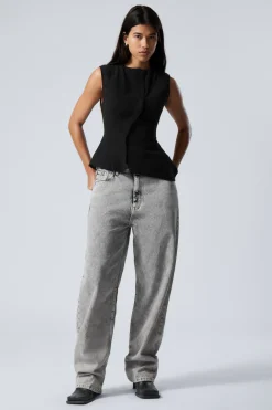 ÄRMELLOSES ASYMMETRISCHES SCHÖSSCHEN-TOP|Weekday Flash Sale