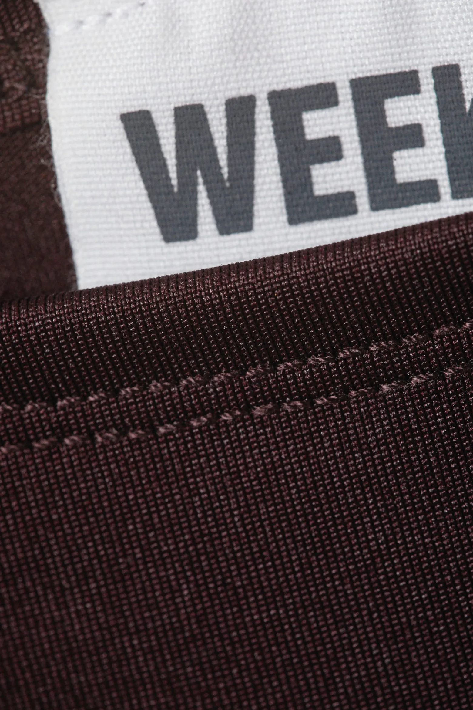ÄRMELLOSES OBERTEIL MIT U-BOOT-AUSSCHNITT ANNIE|Weekday Sale