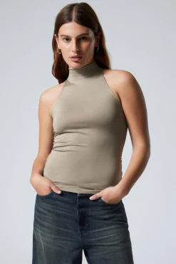 ÄRMELLOSES TURTLENECK-TOP MIT SCHMALER PASSFORM|Weekday Cheap