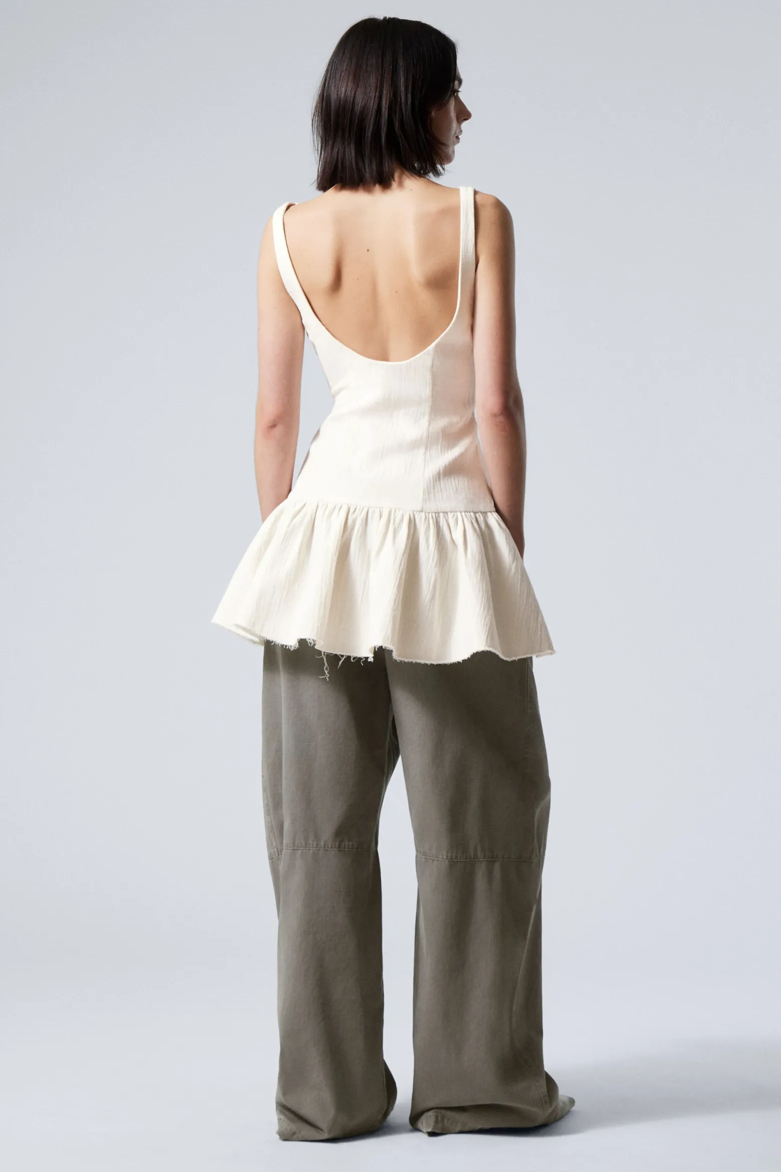 ÄRMELLOSES TWILL-MINIKLEID|Weekday Cheap