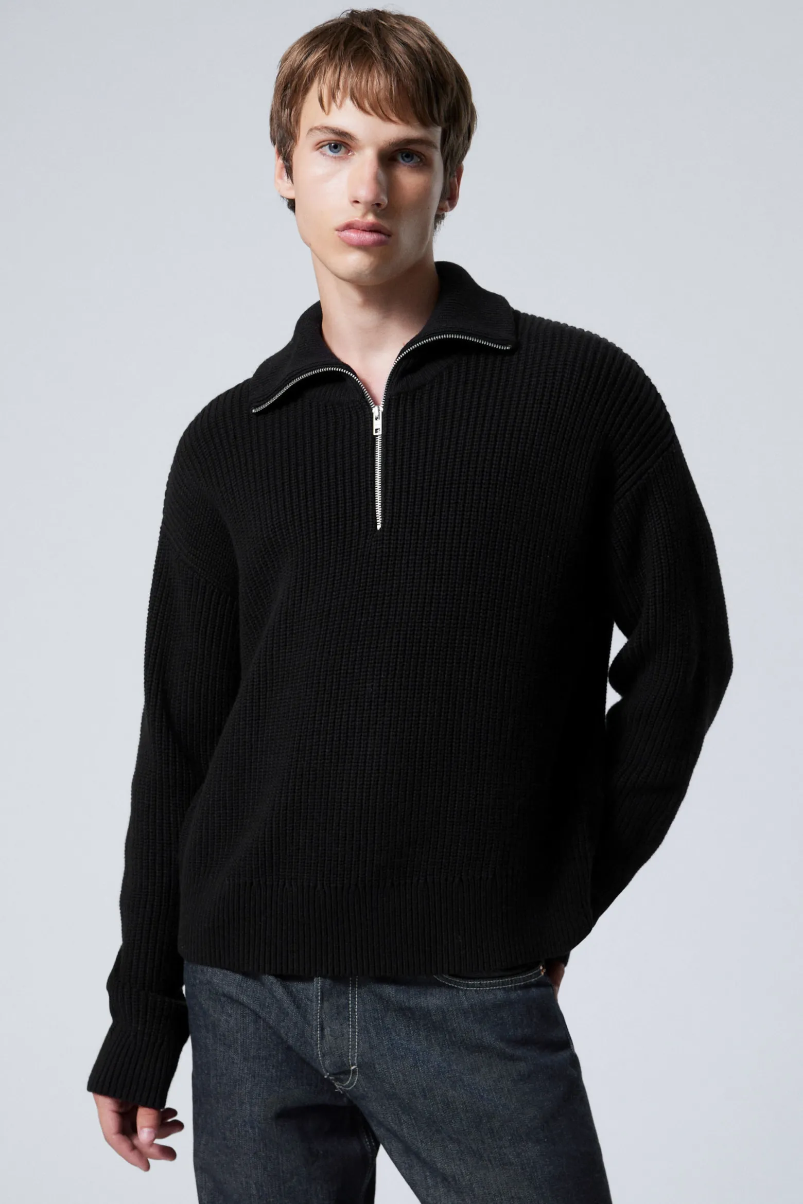 ROLLKRAGENPULLOVER AUS WOLLMISCHUNG MIT HALF-ZIP|Weekday Fashion