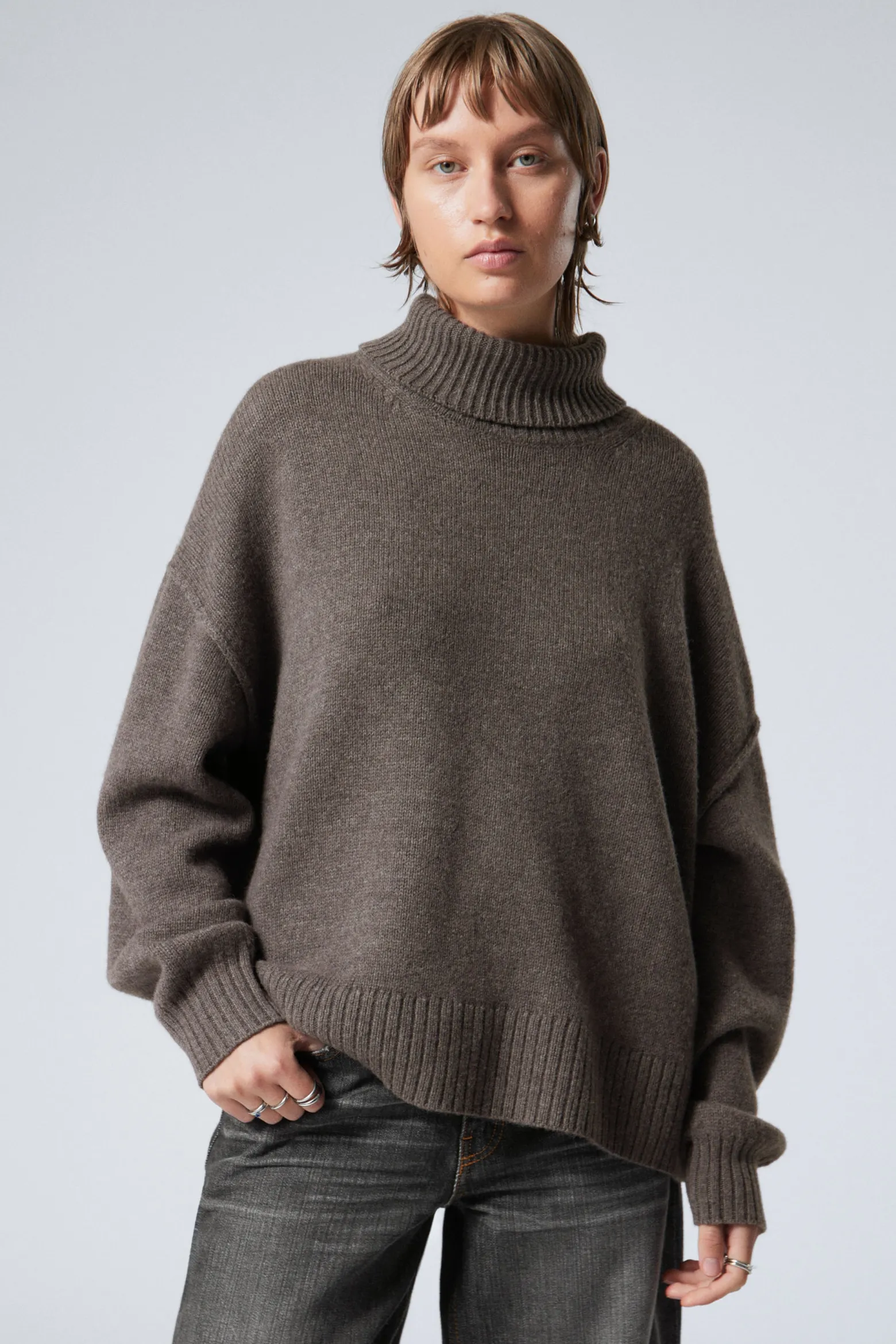 ROLLKRAGENPULLOVER AUS WOLLE|Weekday Cheap