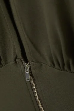 SCHMAL GESCHNITTENES, ÄRMELLOSES ZIP-TOP|Weekday Cheap