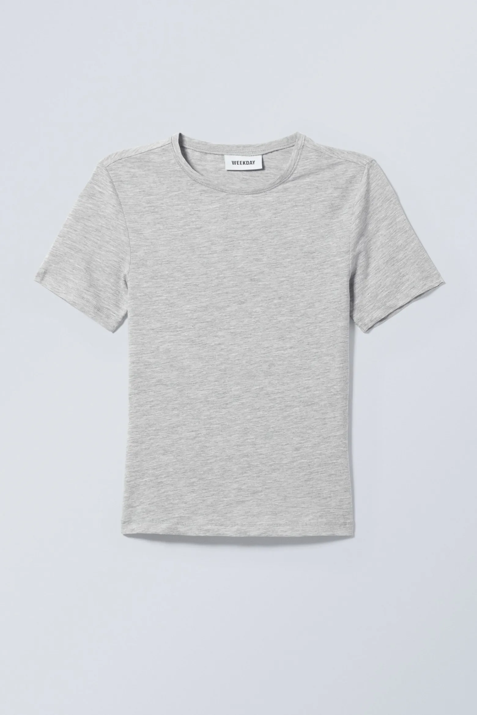 SCHMAL GESCHNITTENES T-SHIRT|Weekday Discount