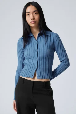SCHMALER STRICK-CARDIGAN MIT ROLLKRAGEN|Weekday New