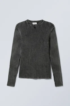 SCHMALER STRICKPULLOVER MIT V-AUSSCHNITT|Weekday Cheap