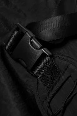 SCHULTERTASCHE MIT KORDELZUG DAWA|Weekday Hot