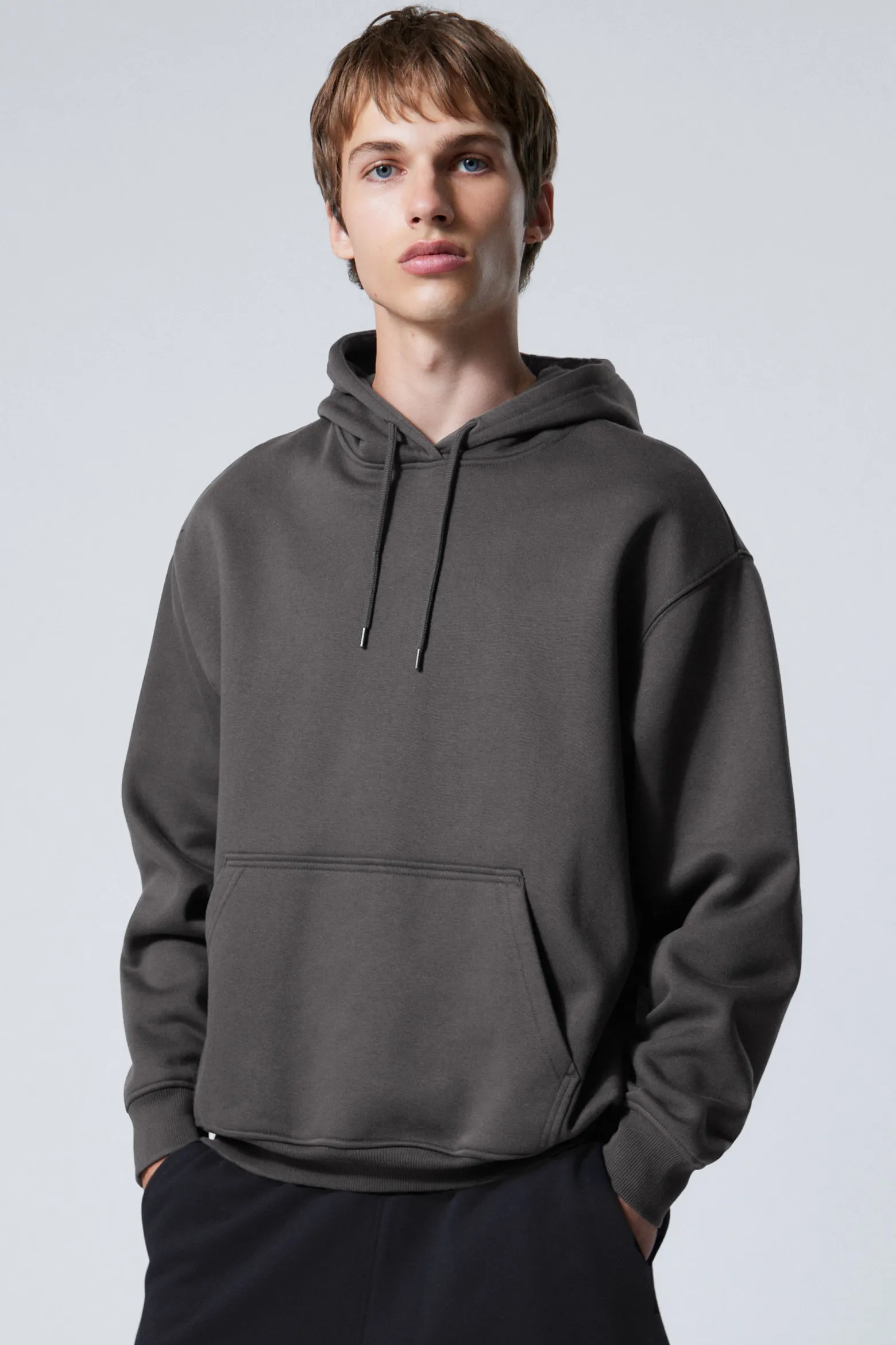 SCHWERER KAPUZENPULLOVER MIT RELAXTER PASSFORM|Weekday Flash Sale