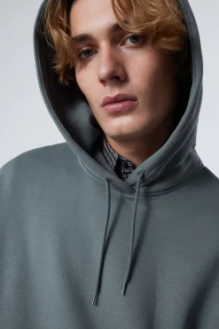 SCHWERER KAPUZENPULLOVER MIT RELAXTER PASSFORM|Weekday Hot