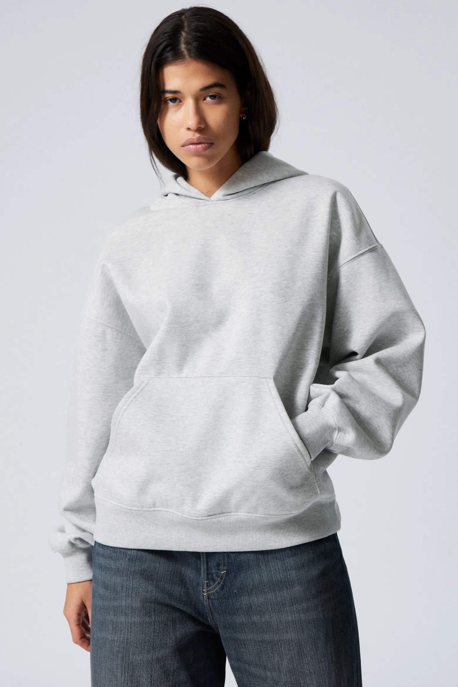 SCHWERER OVERSIZED-HOODIE|Weekday Fashion