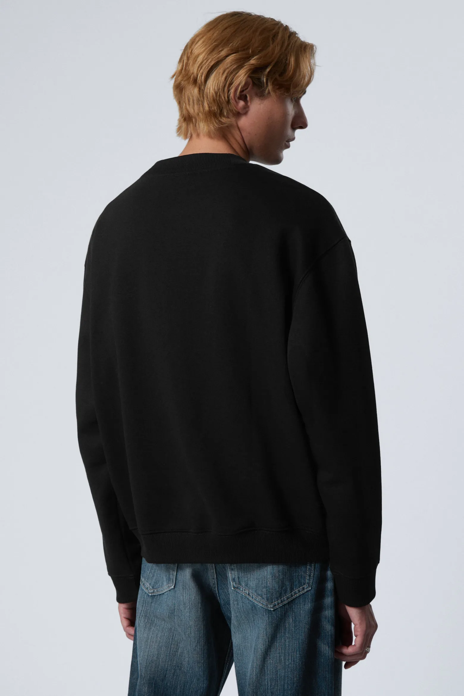 SCHWERES SWEATSHIRT MIT RELAXTER PASSFORM|Weekday Online