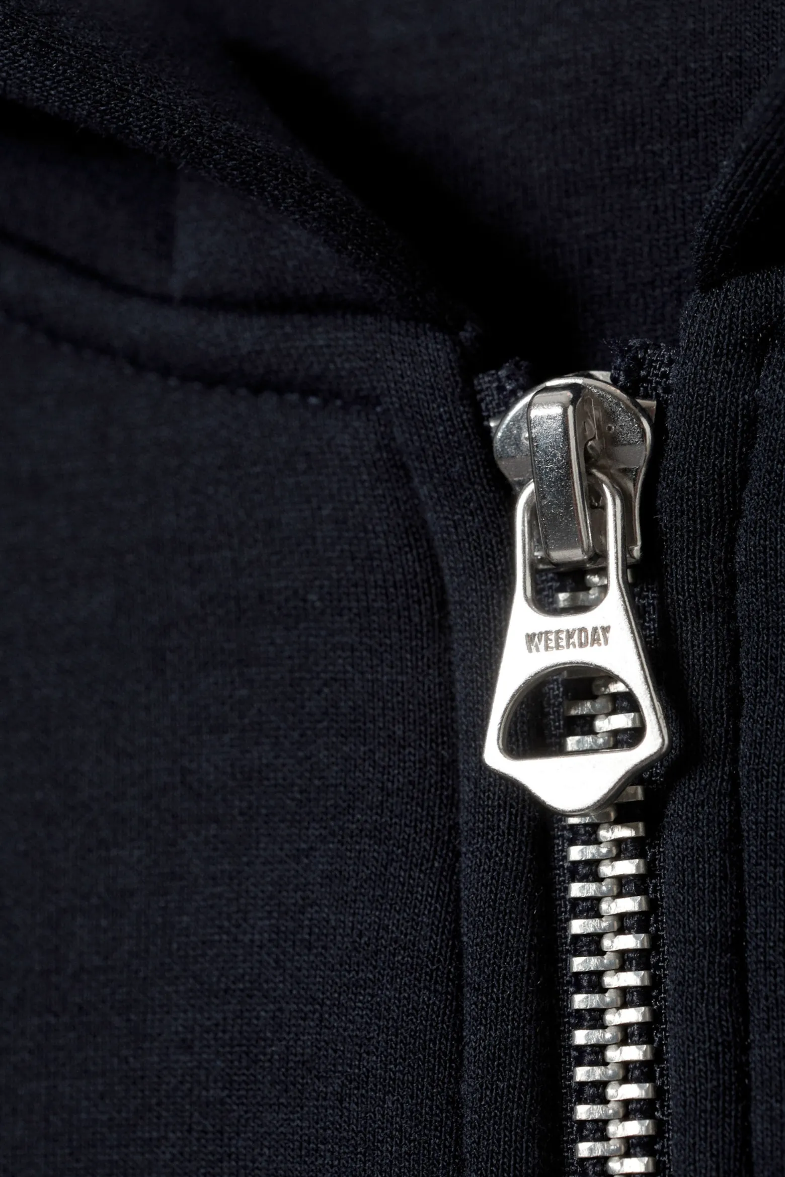 SCUBA-KAPUZENPULLOVER MIT REISSVERSCHLUSS SIMON|Weekday Flash Sale
