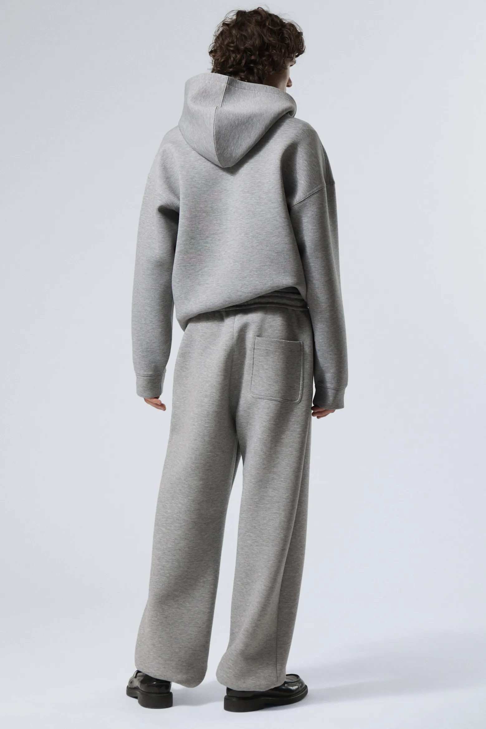 SIMON – JOGGINGHOSE AUS SCUBA-STOFF|Weekday Online