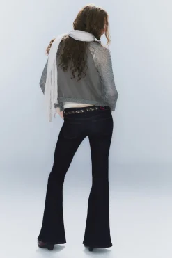 SKINNY-JEANS MIT SCHLAG UND NIEDRIGEM BUND|Weekday Cheap