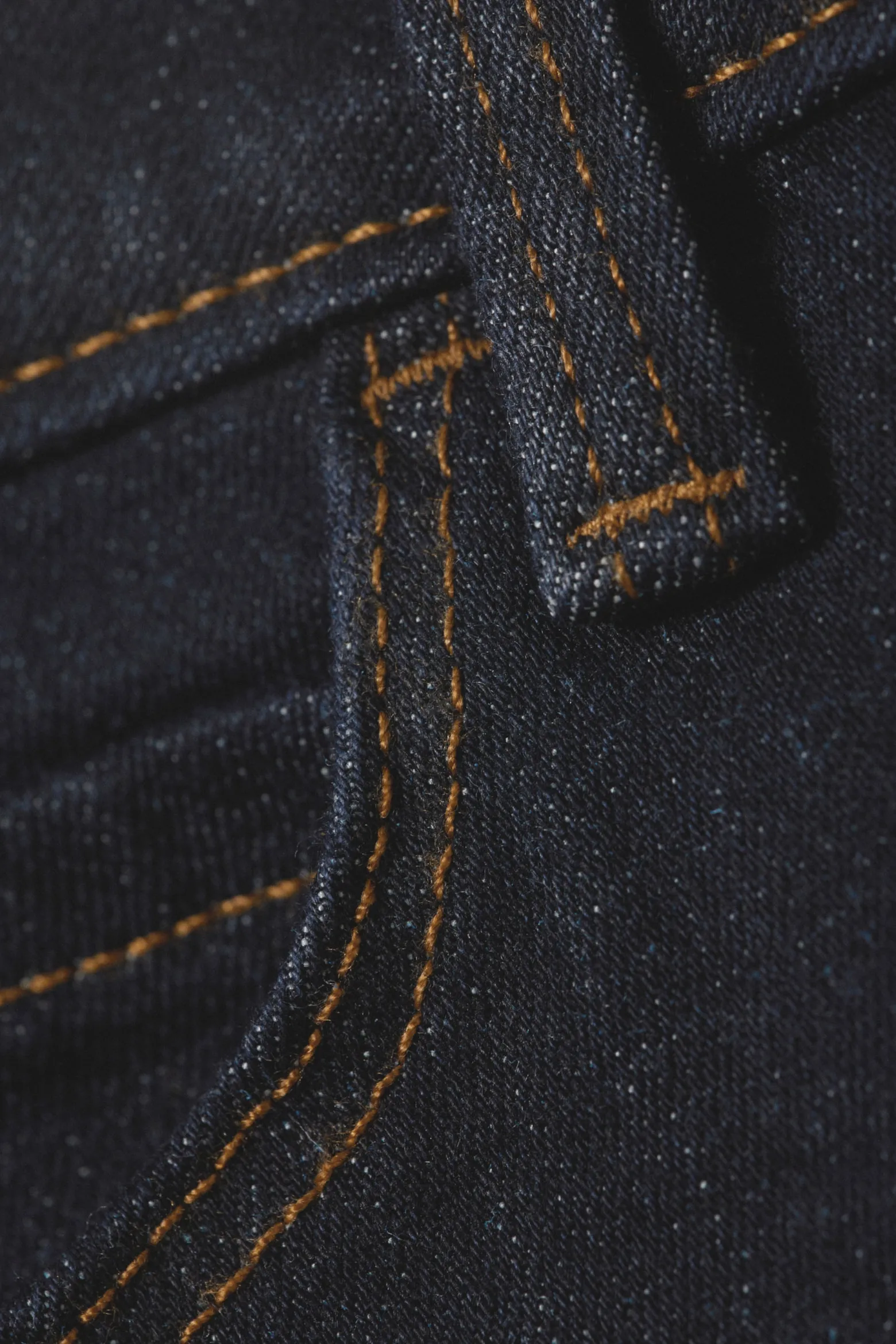 SLEEZIE – SKINNY STRAIGHT JEANS MIT NIEDRIGEM BUND|Weekday New