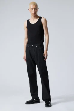 SPACE – RELAXTE HOSE MIT GERADEM BEIN|Weekday Outlet